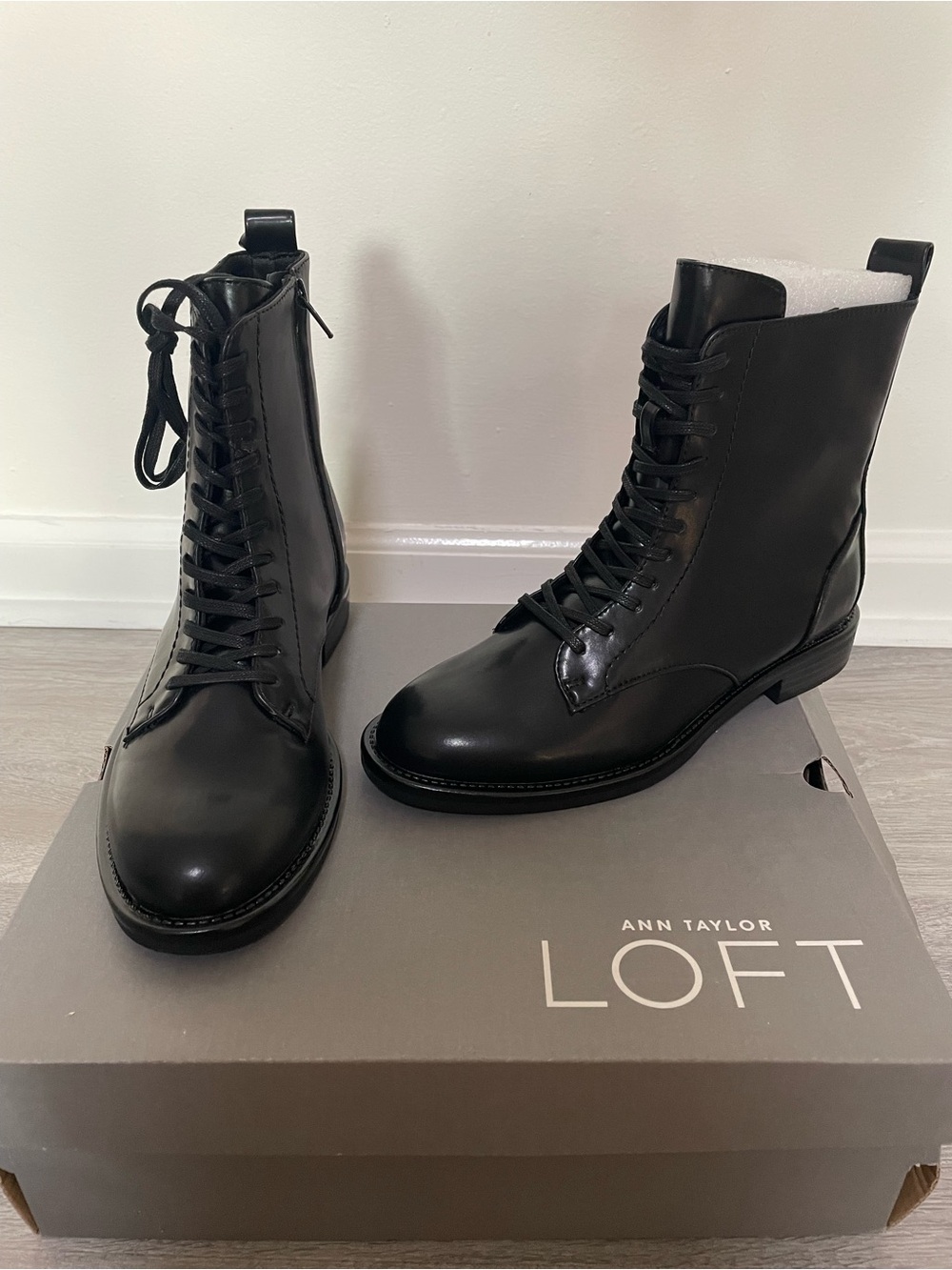 LOFT Women’s Black Leather Combat Lace-Up Ankle Boots